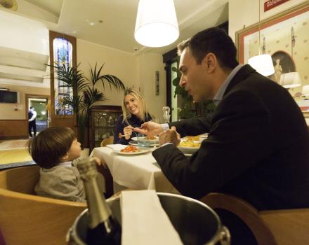Family Dinner Hotel Artedeco Roma
